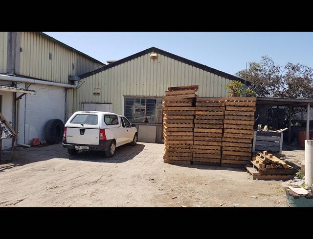450M² FACTORY RENTED IN BLACKHEATH INDUSTRIAL